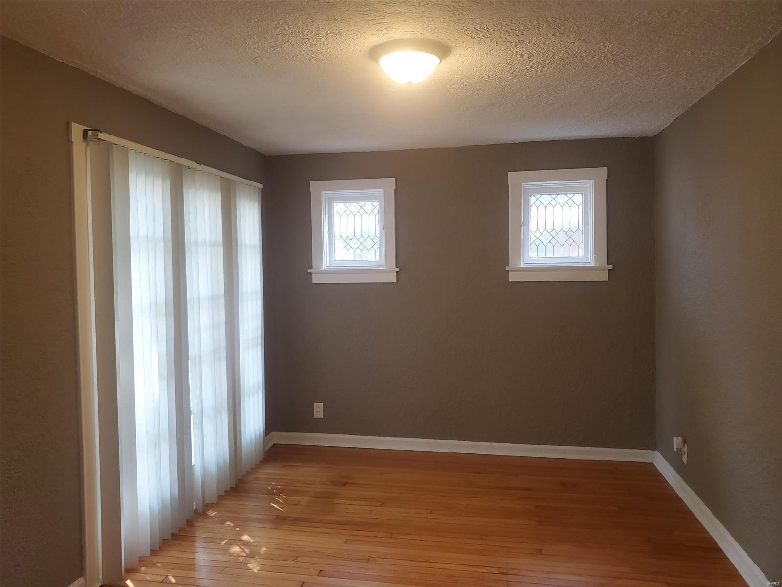 6835 Leedale Drive St. Louis, MO 63121 - Photo 14 of 33