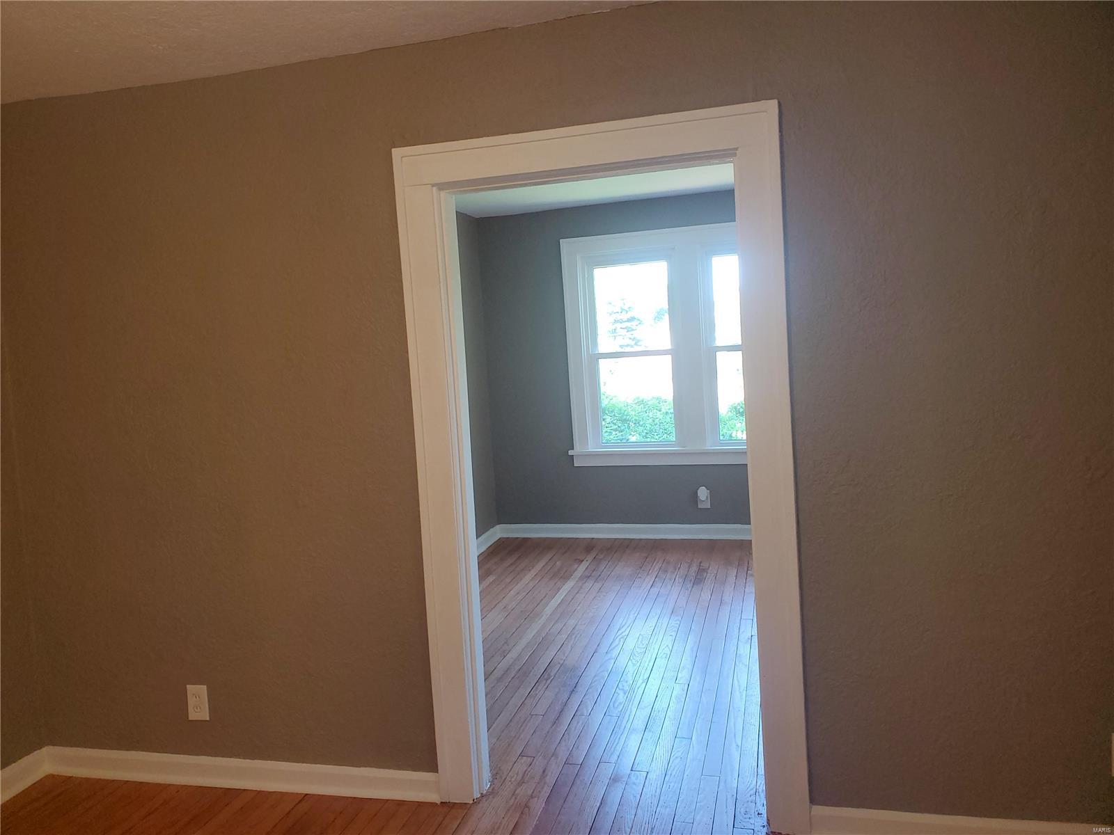 6835 Leedale Drive St. Louis, MO 63121 - Photo 21 of 33