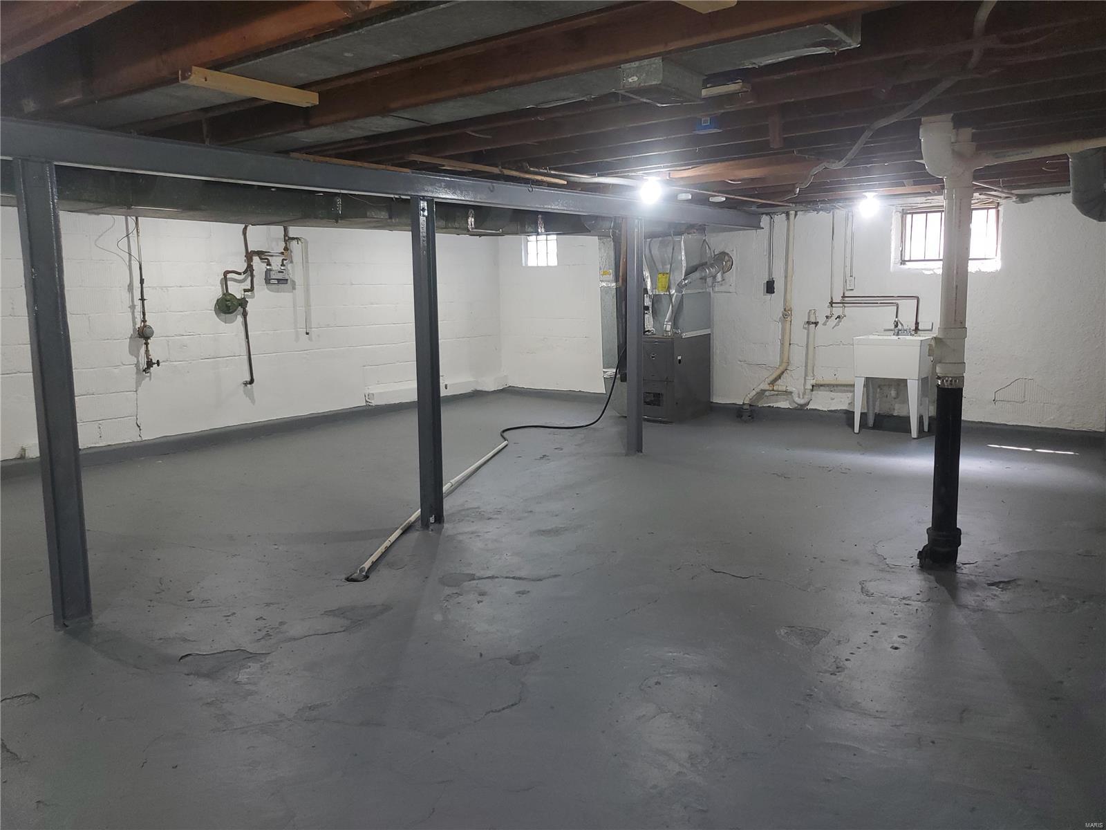 6835 Leedale Drive St. Louis, MO 63121 - Photo 28 of 33