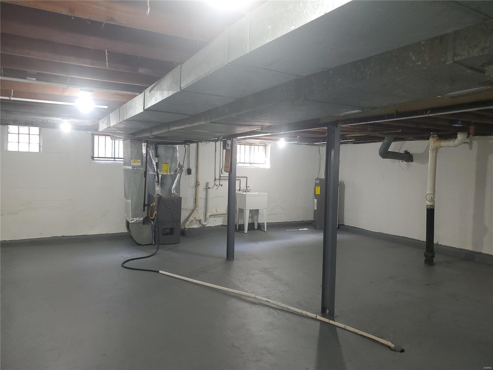 6835 Leedale Drive St. Louis, MO 63121 - Photo 29 of 33