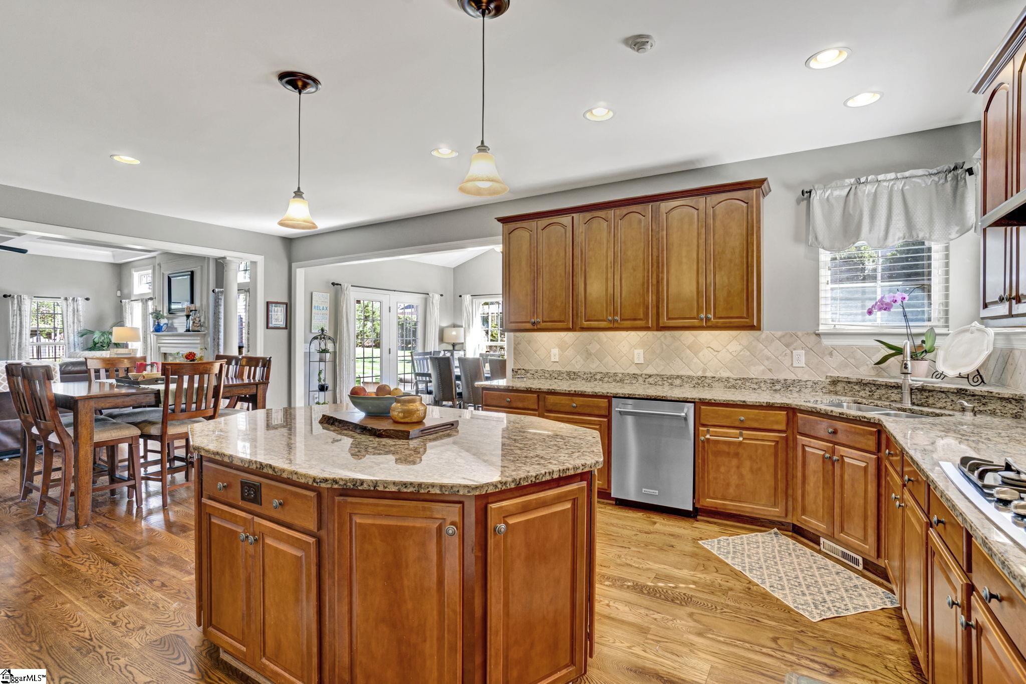 236 Highgrove Court Simpsonville, SC 29681 - Photo 9 of 31