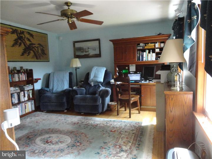 167 Leary Road Honey Brook, PA 19344 - Photo 12 of 23 Living Room