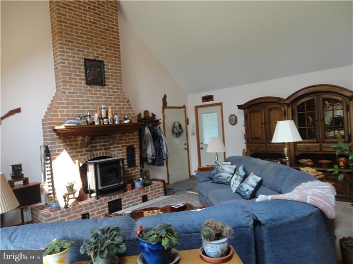 167 Leary Road Honey Brook, PA 19344 - Photo 9 of 23 Family Room