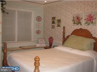 38 South Forklanding Road Maple Shade, NJ 08052 - Photo 10 of 12 Gallery Image 10