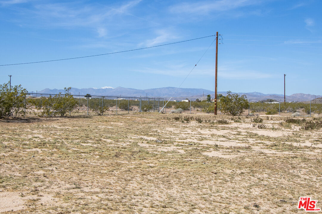 60777 Adele Road Landers, CA 92285 - Photo 28 of 43 a view of a lake view