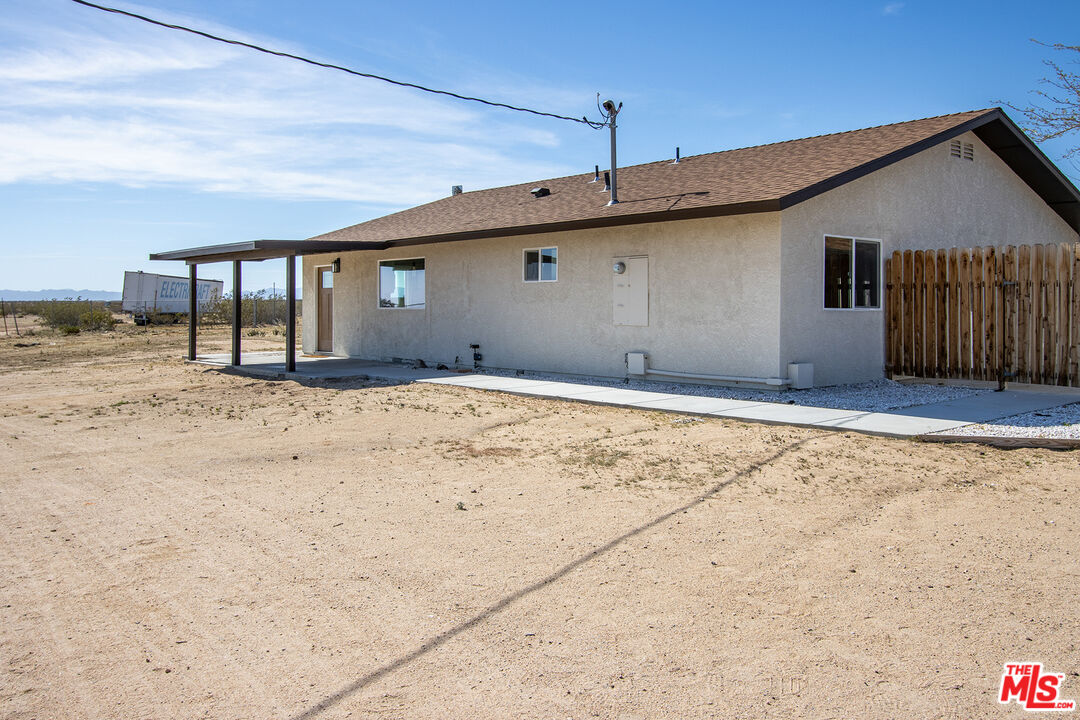 60777 Adele Road Landers, CA 92285 - Photo 34 of 43 a front view of a house