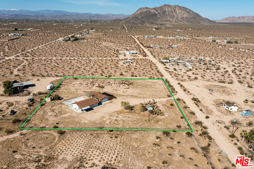 60777 Adele Road Landers, CA 92285 - Photo 39 of 43 view of city and mountain