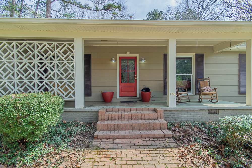 136 Ashcot Circle Jackson, MS 39211 - Photo 2 of 28 Photo 2