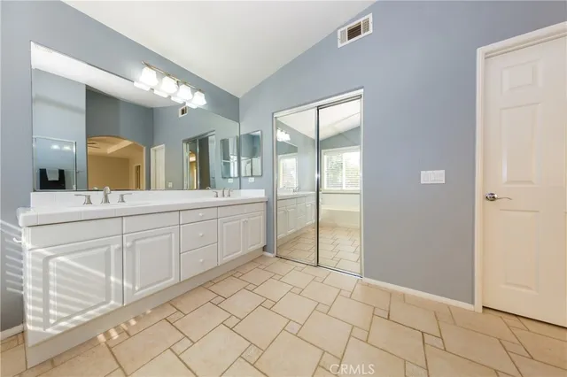 $5,000 | 18210 Shannon Ridge Place, Canyon Country, CA 91387