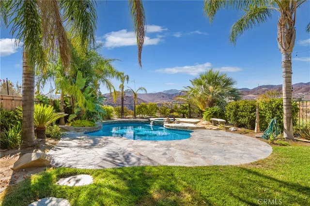 $5,000 | 18210 Shannon Ridge Place, Canyon Country, CA 91387