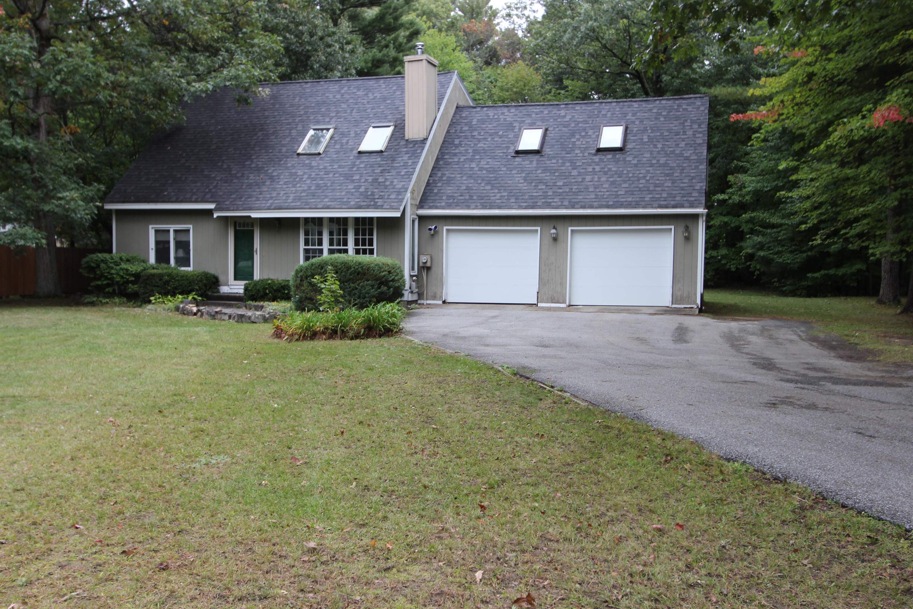 45 Oak Ridge Drive Colchester, VT 05446 - Photo 3 of 39 Gallery Image 3