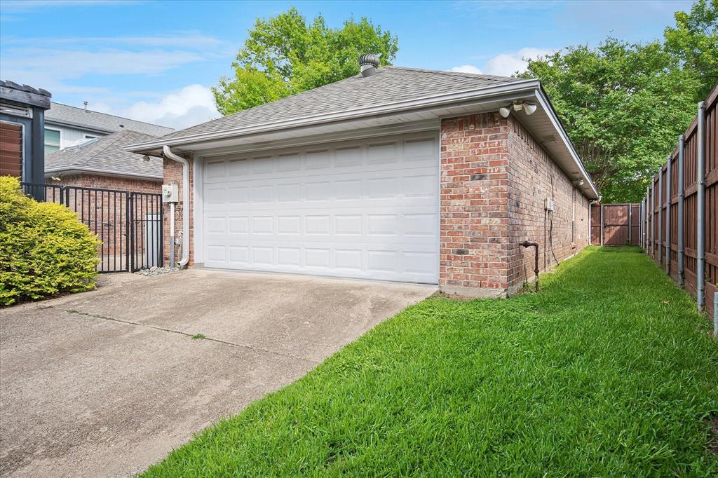 6455 Ridgemont Drive Dallas, TX 75214 - Photo 39 of 40