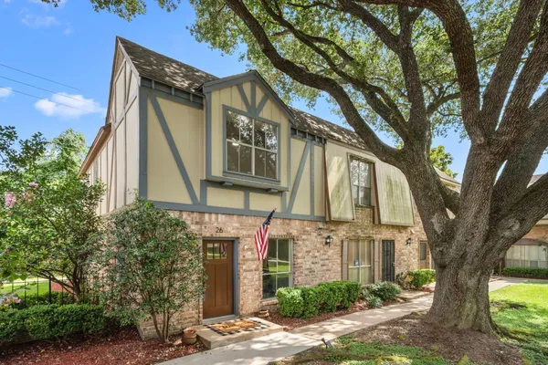 $189,999 | 14703 Barryknoll Lane, Unit 26, Houston, TX 77079