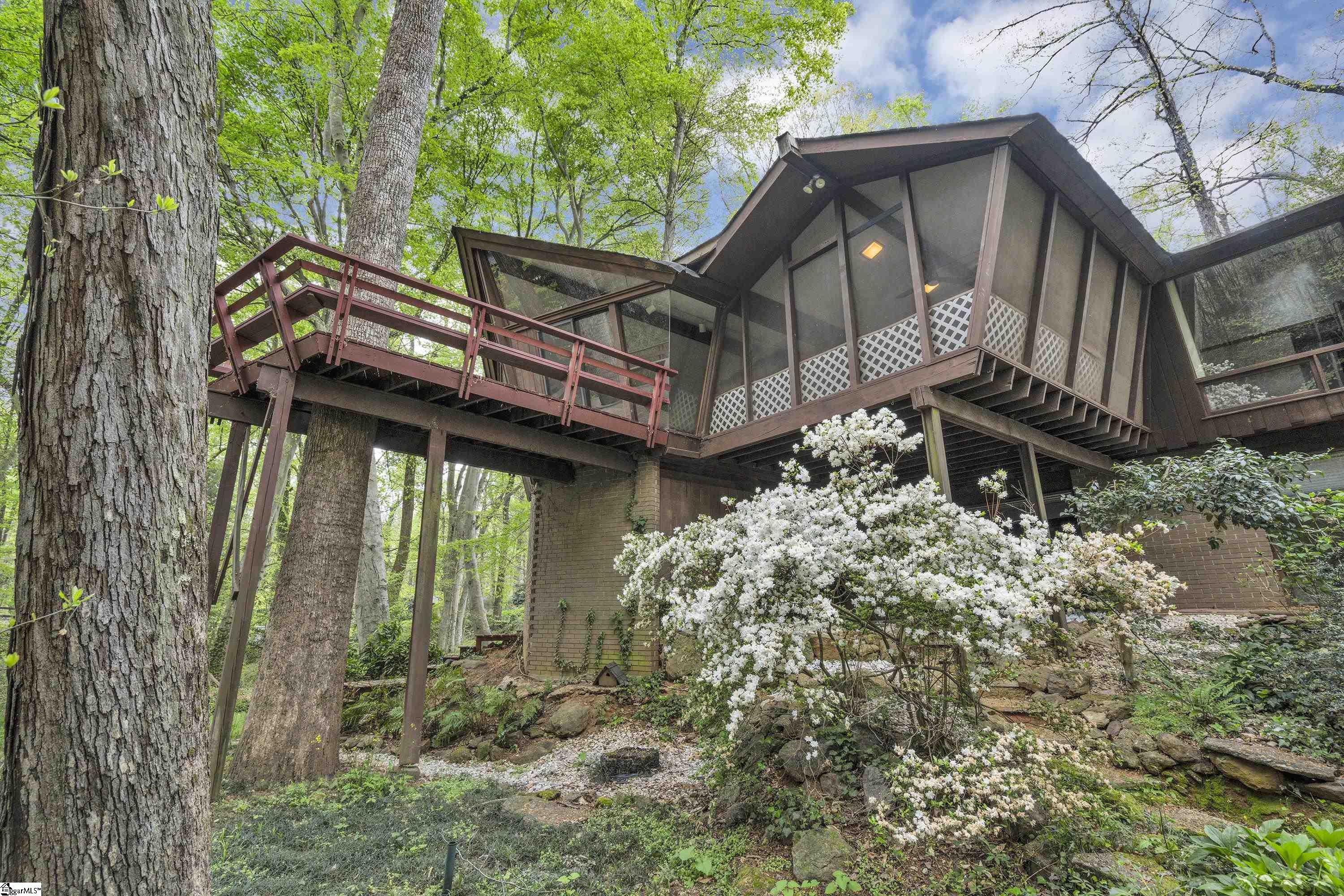 1815 Cleveland Street Extension Greenville, SC 29607 - Photo 2 of 26