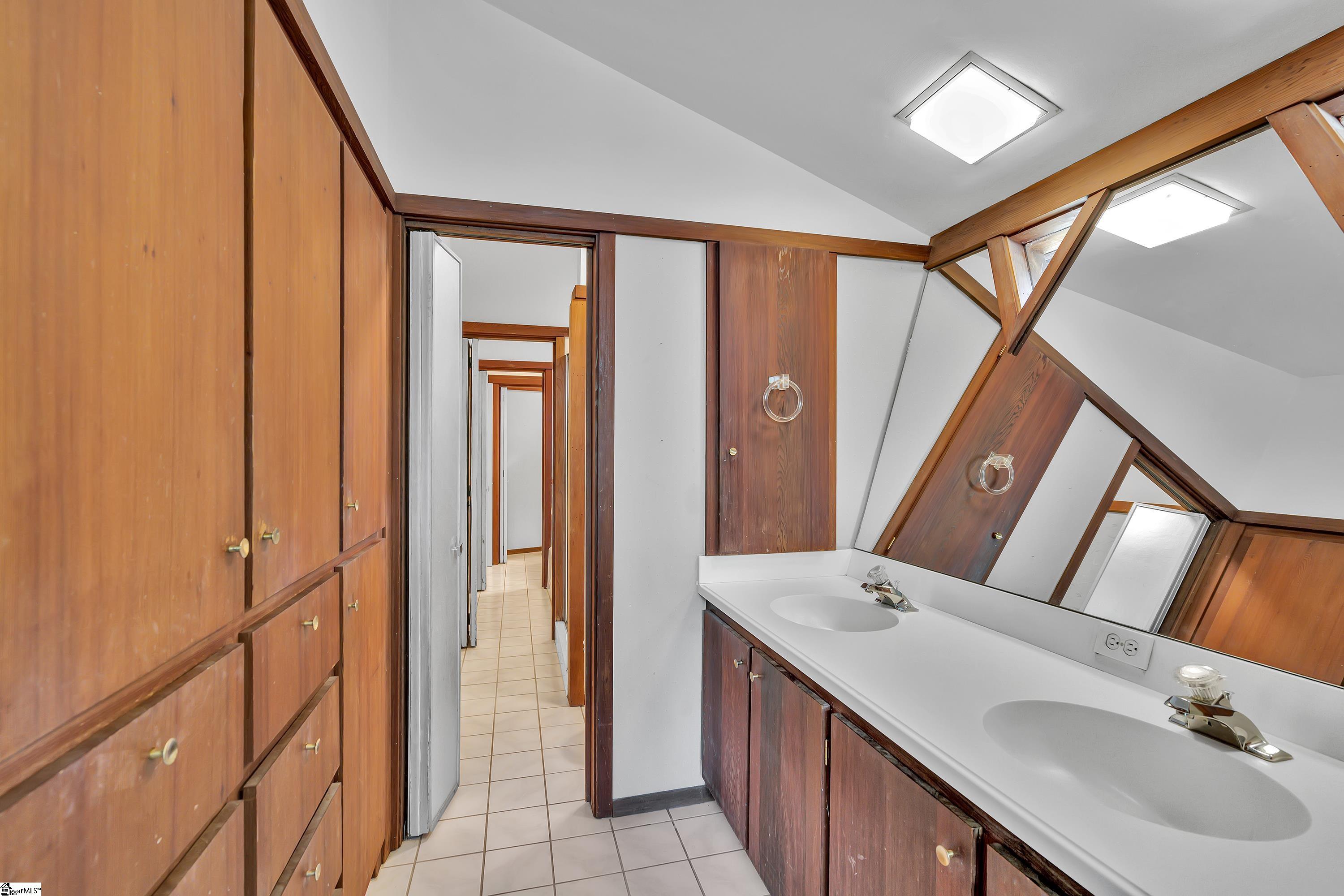 1815 Cleveland Street Extension Greenville, SC 29607 - Photo 21 of 26