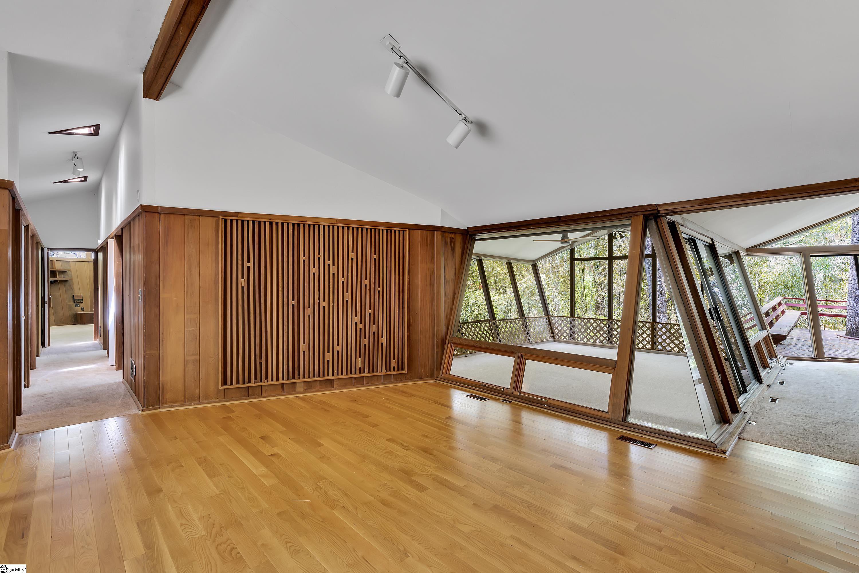 1815 Cleveland Street Extension Greenville, SC 29607 - Photo 8 of 26