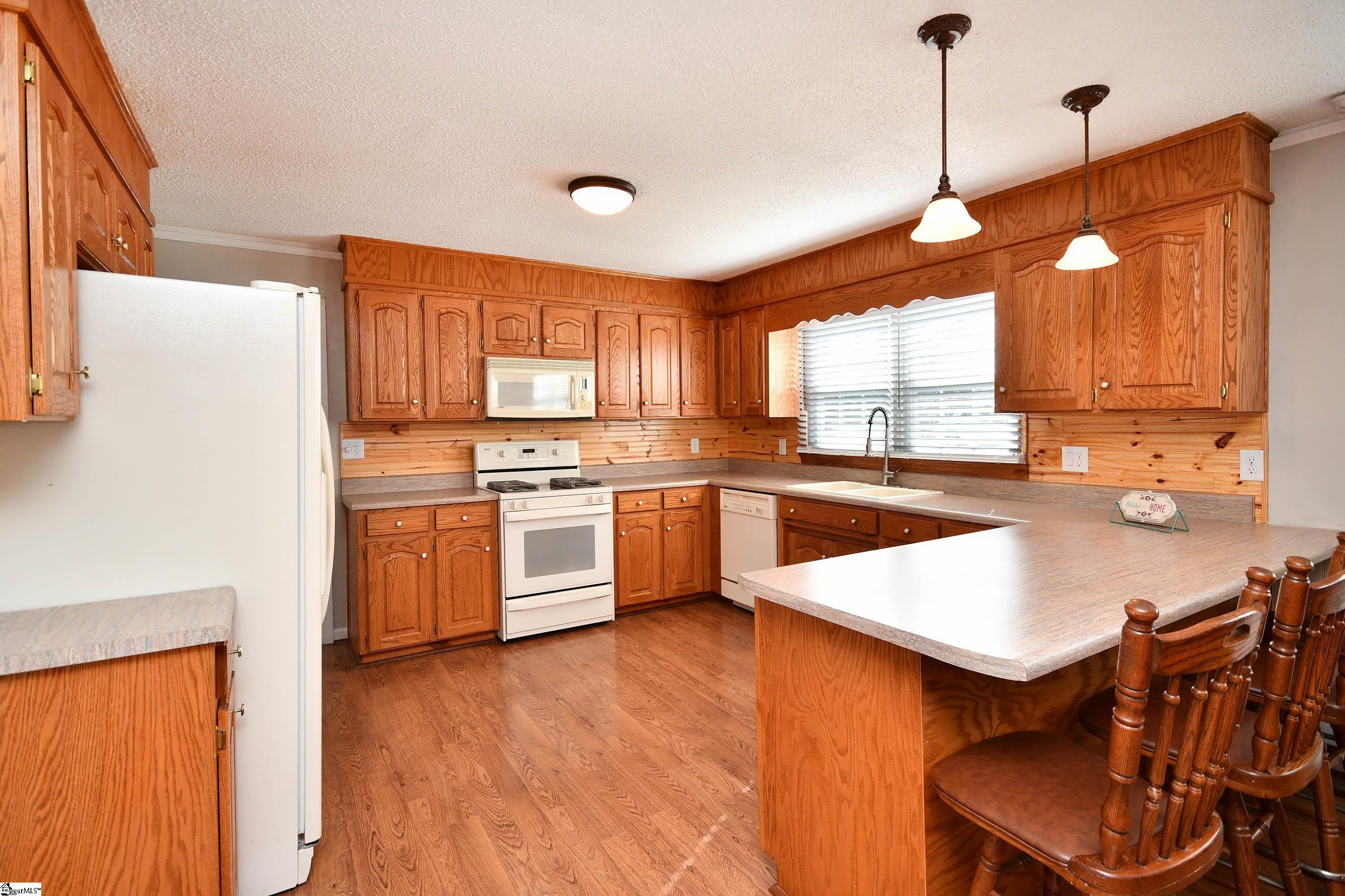 200 Due W Circle Easley, SC 29640 - Photo 12 of 48