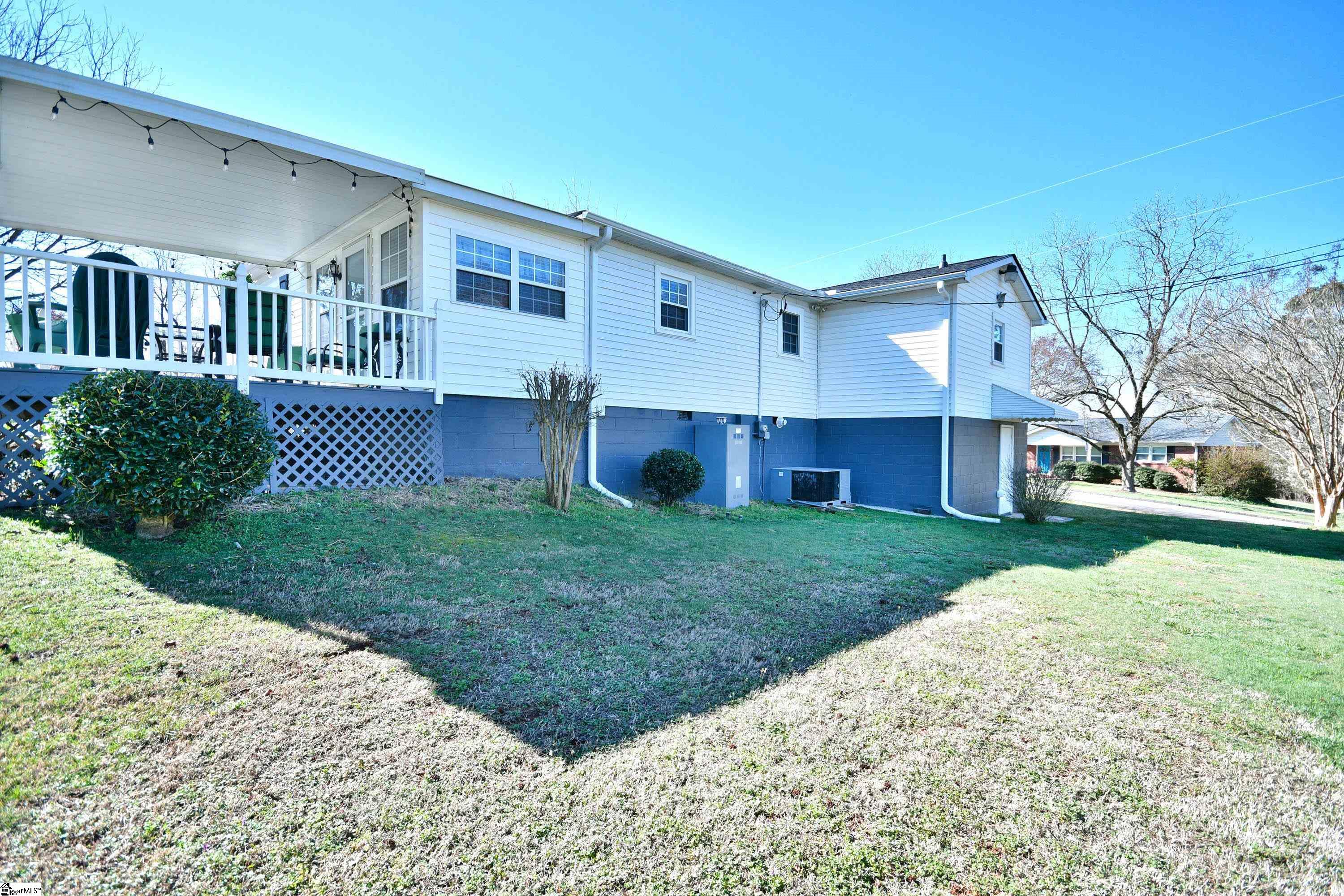 200 Due W Circle Easley, SC 29640 - Photo 35 of 48