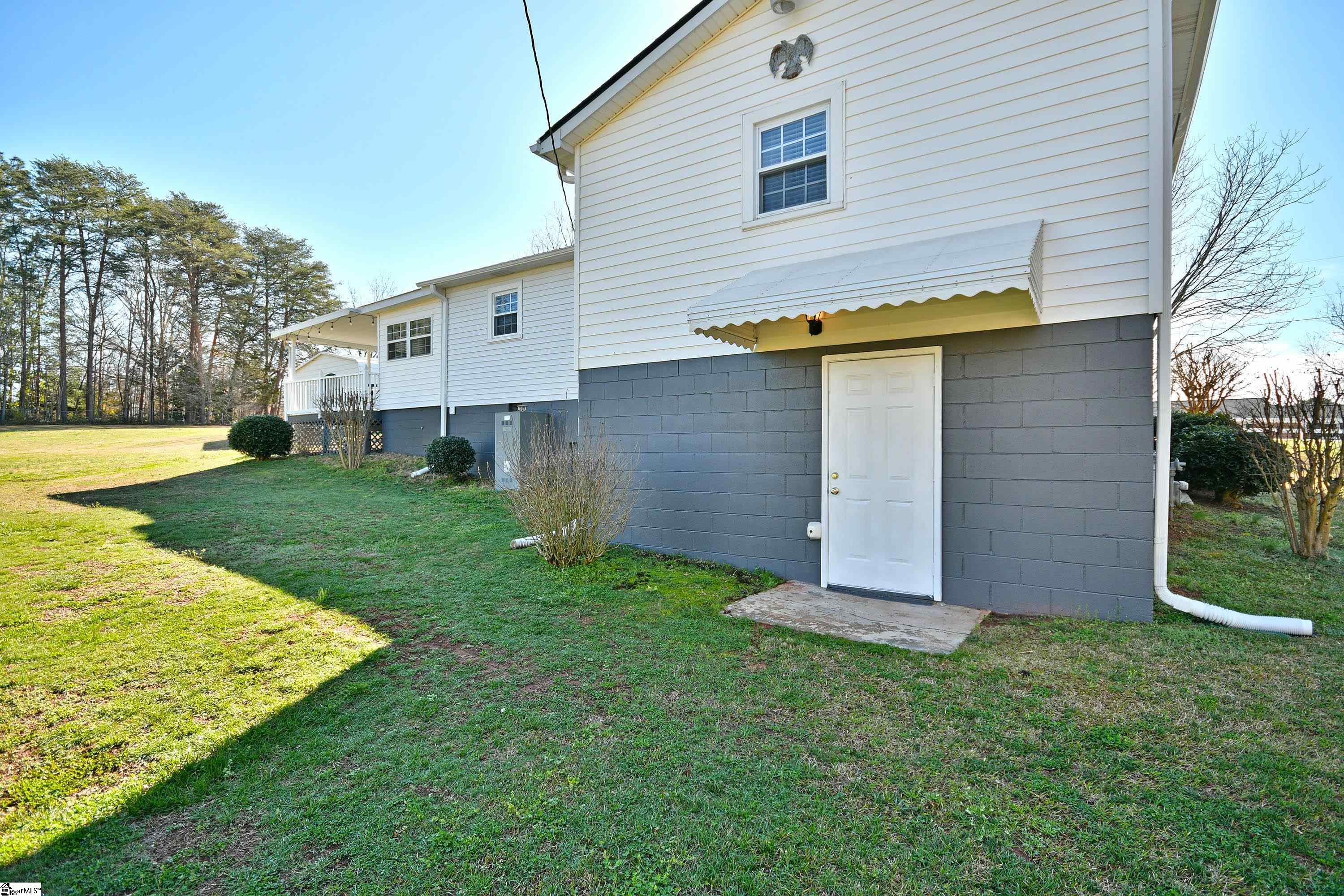 200 Due W Circle Easley, SC 29640 - Photo 36 of 48