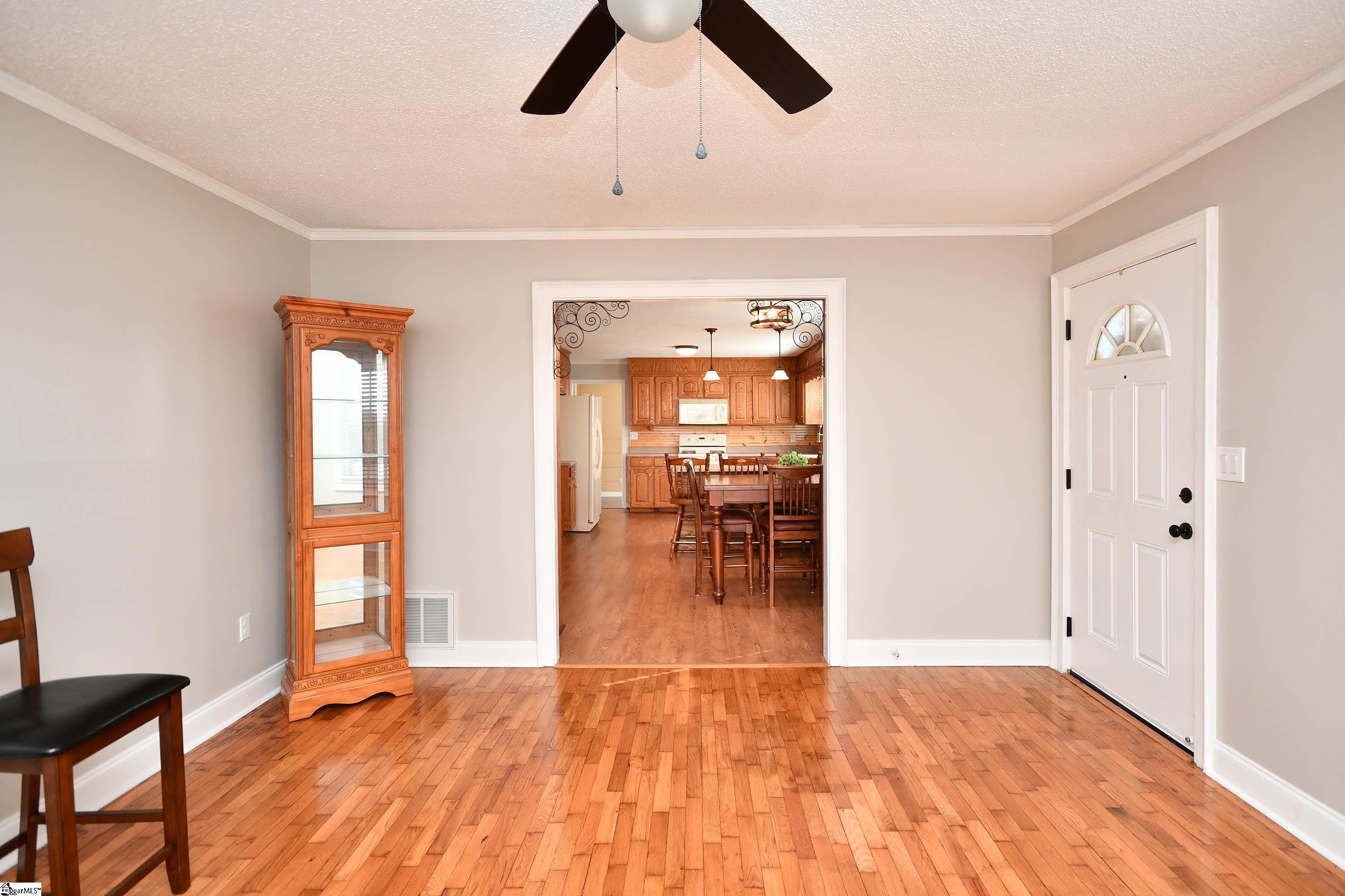 200 Due W Circle Easley, SC 29640 - Photo 9 of 48