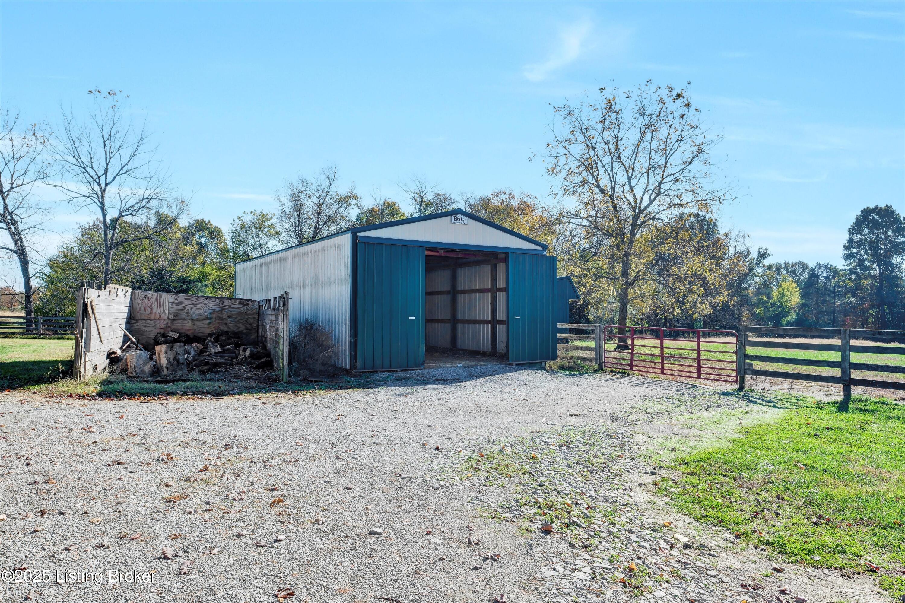 4090 Webb Road Simpsonville, KY 40067 - Photo 59 of 88 Approximately 40 x 20 Blitz Built storage bldg