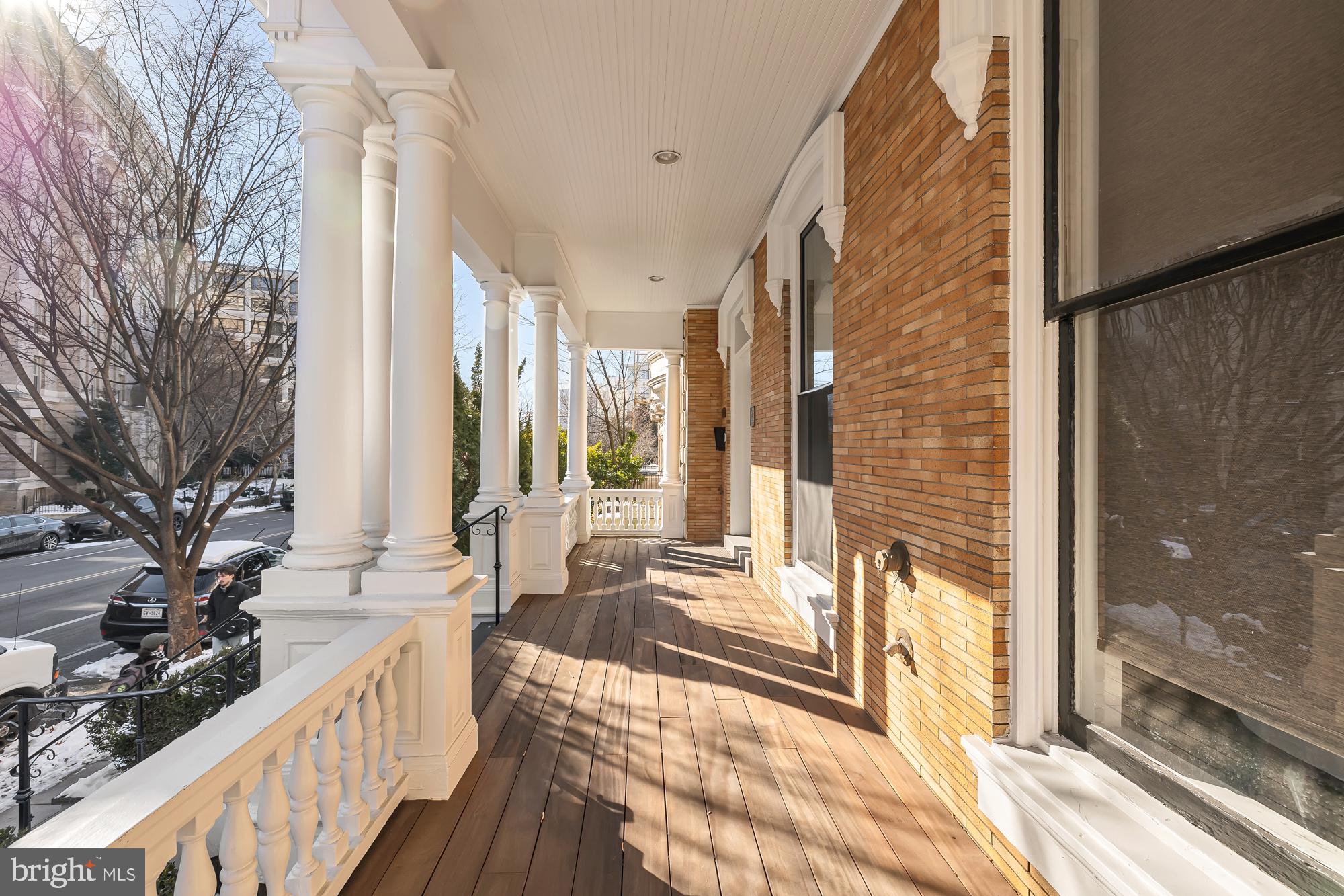 2009 Columbia Road Northwest, Unit 5 Washington, DC 20009 - Photo 2 of 16