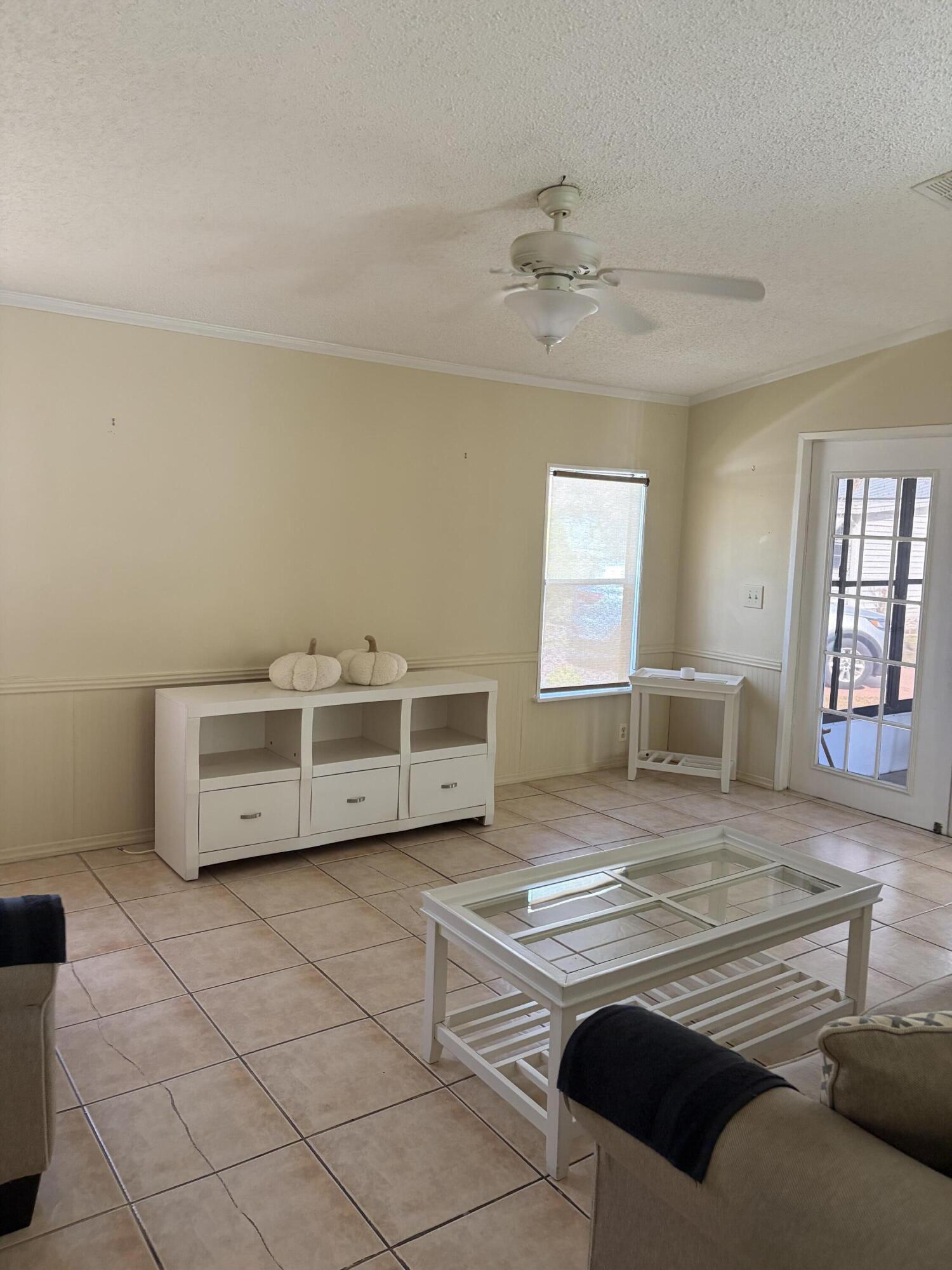 202 Travis Cay Place, Unit 9 Fort Pierce, FL 34982 - Photo 9 of 34 IMG_3387