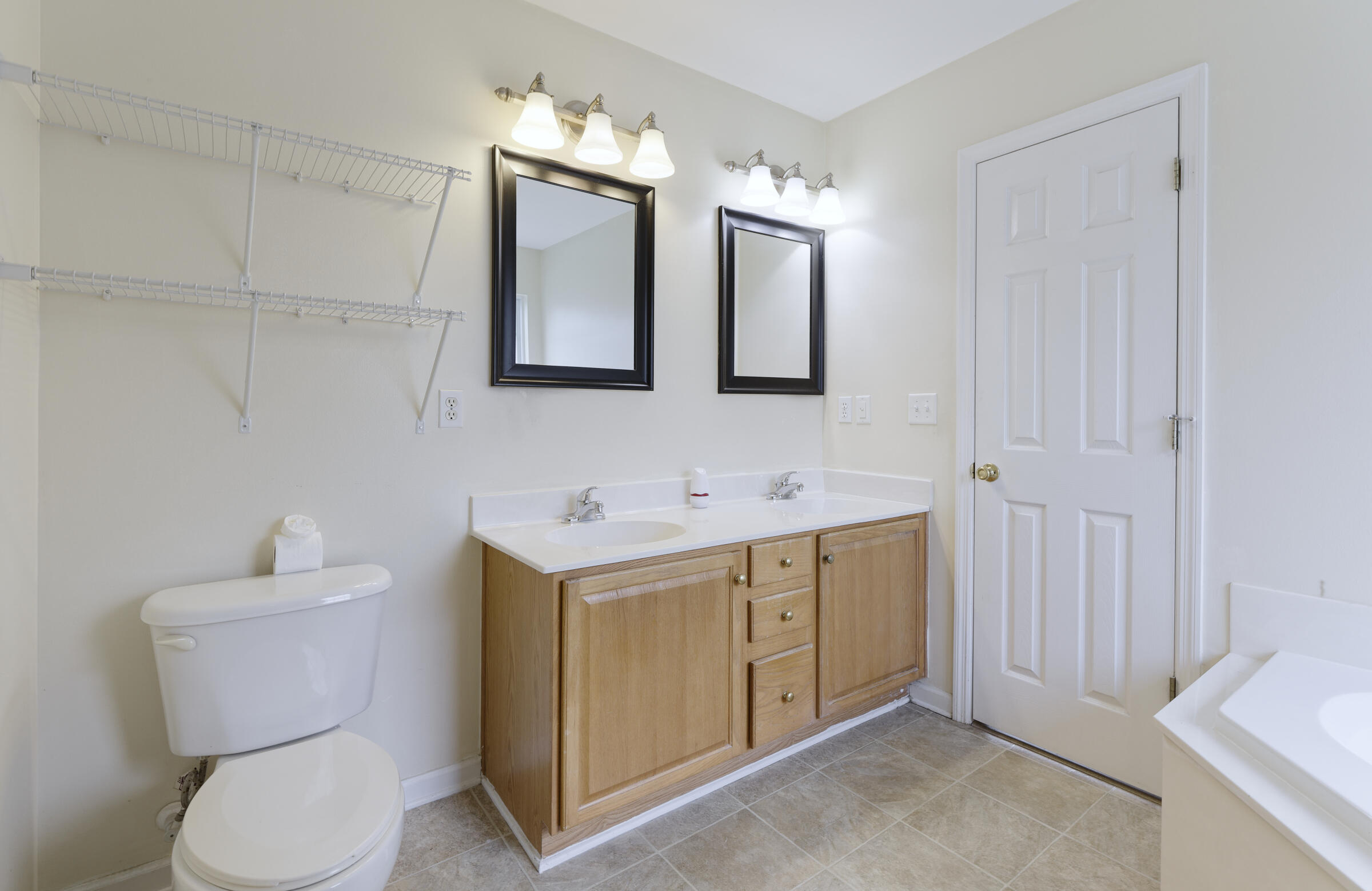 1301 Lantern Road Summerville, SC 29486 - Photo 21 of 40 Master Bath