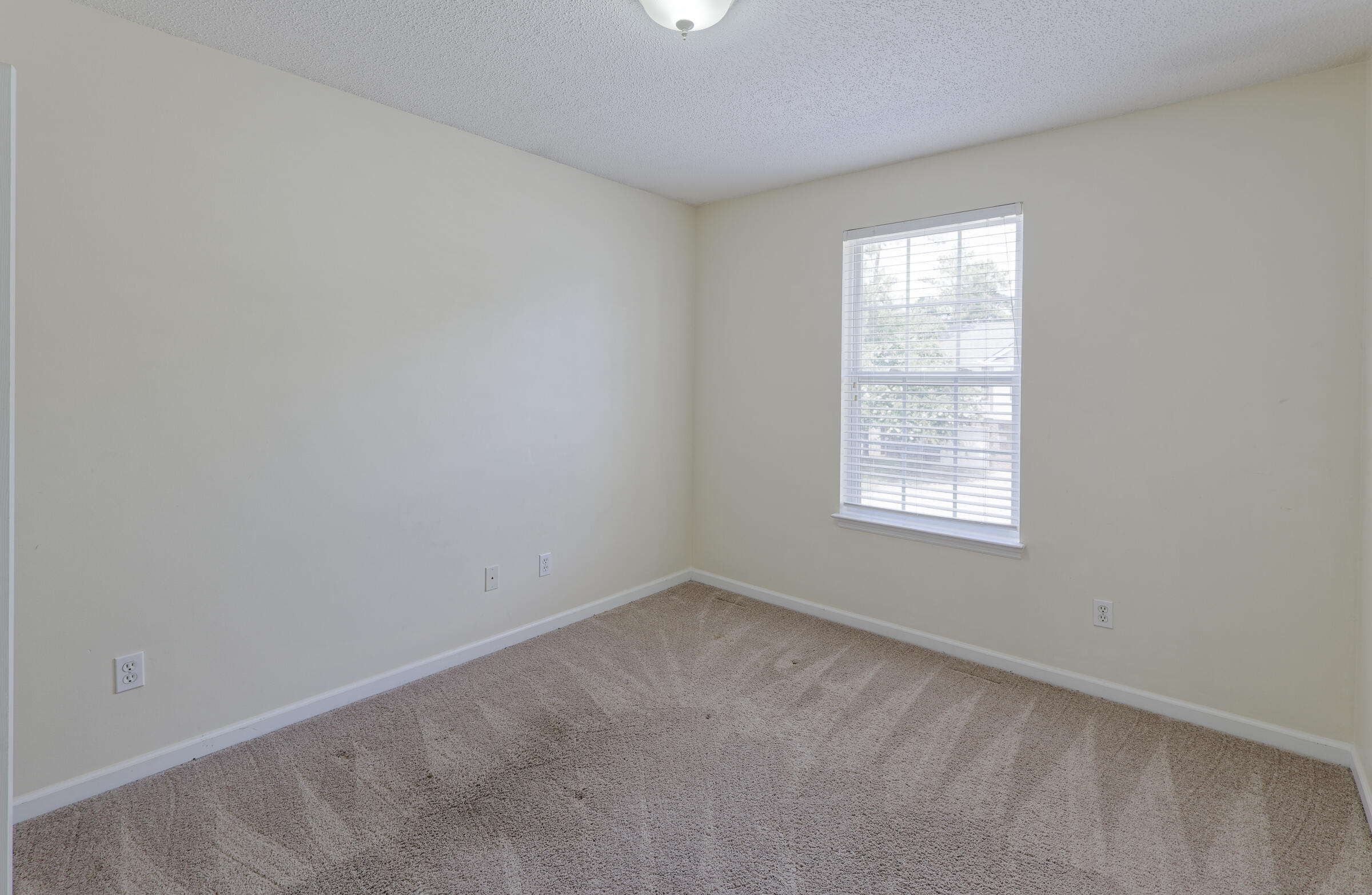 1301 Lantern Road Summerville, SC 29486 - Photo 26 of 40 3rd Bedroom