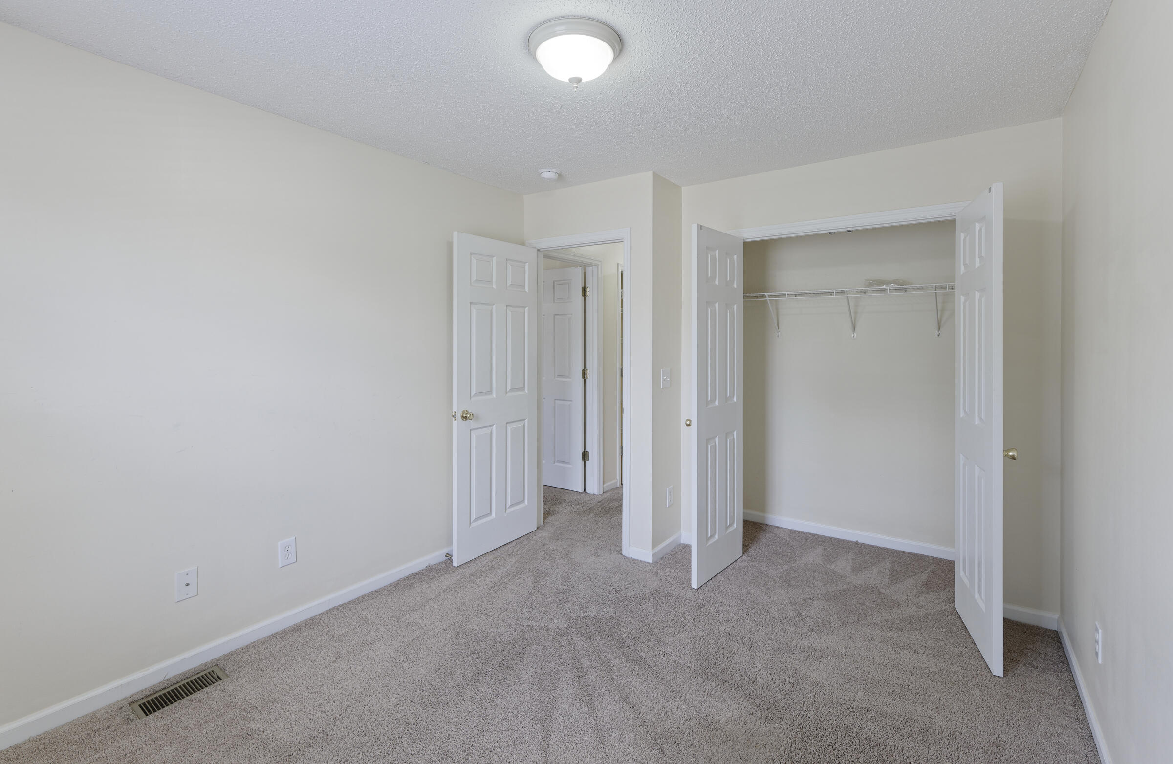 1301 Lantern Road Summerville, SC 29486 - Photo 27 of 40 3rd Bedroom