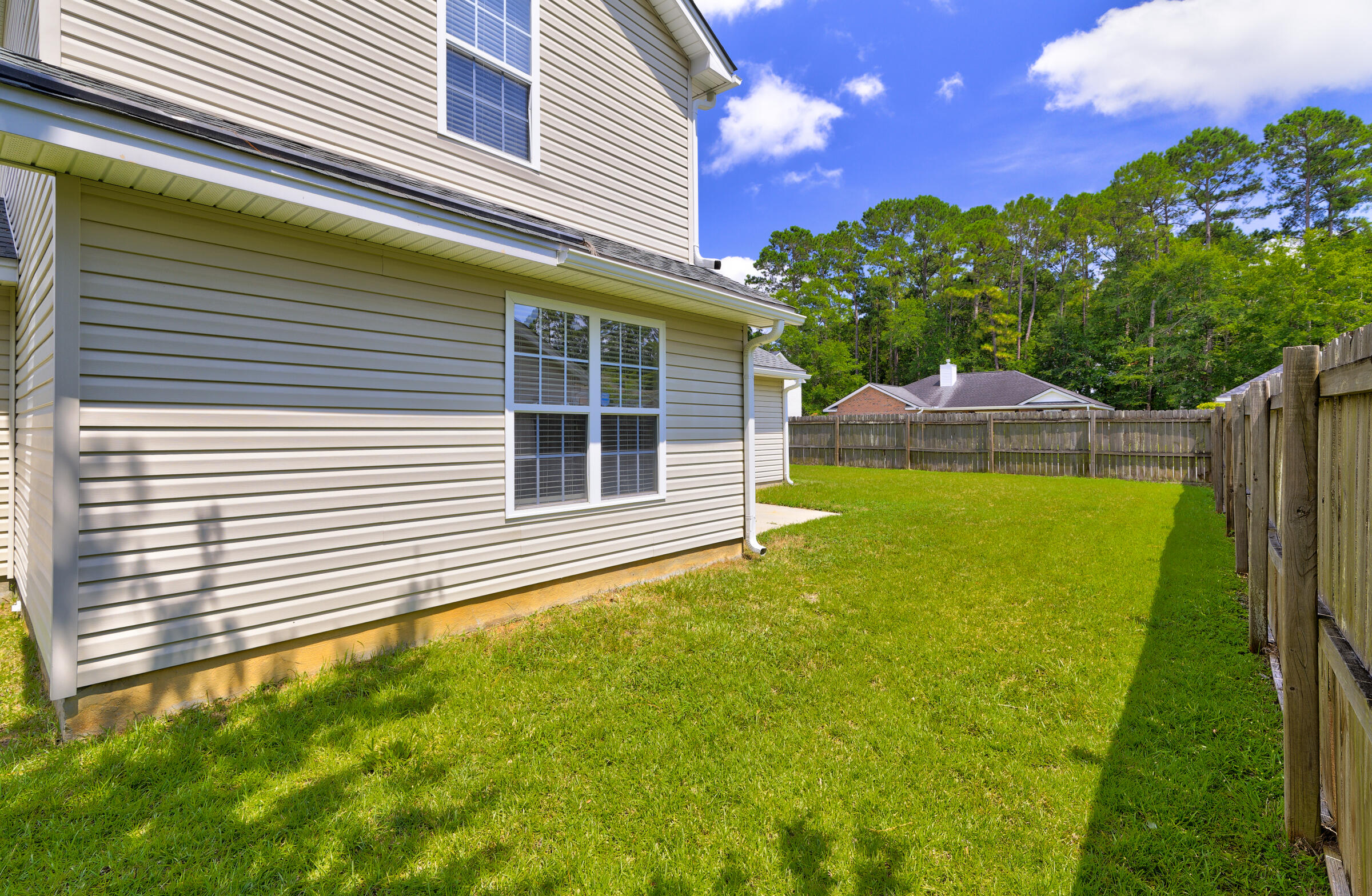 1301 Lantern Road Summerville, SC 29486 - Photo 33 of 40 Right side yard