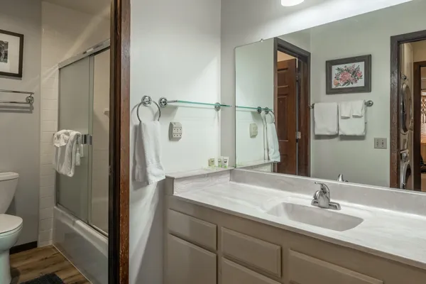 $510,000 | 2 Arrowhead Drive, Unit 27, Mammoth Lakes, CA 93546