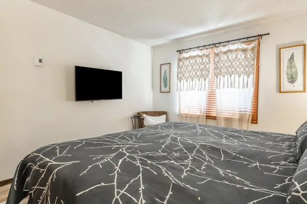 $510,000 | 2 Arrowhead Drive, Unit 27, Mammoth Lakes, CA 93546