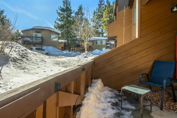 $510,000 | 2 Arrowhead Drive, Unit 27, Mammoth Lakes, CA 93546