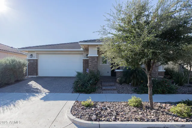 $2,595 | 10545 East Texas Avenue, Mesa, AZ 85212