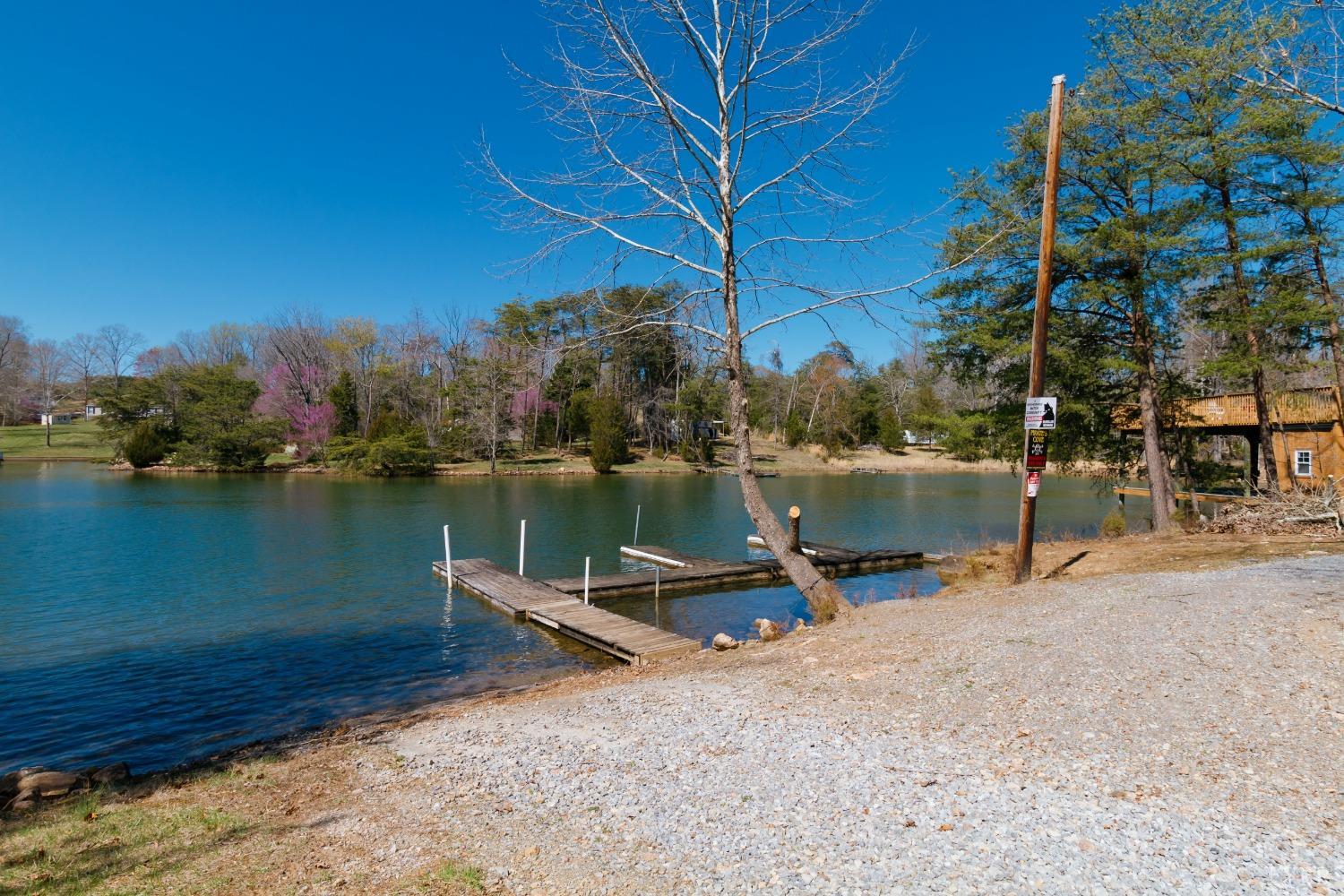 1608 Buccaneer Road Moneta, VA 24121 - Photo 32 of 39 Gallery Image 32