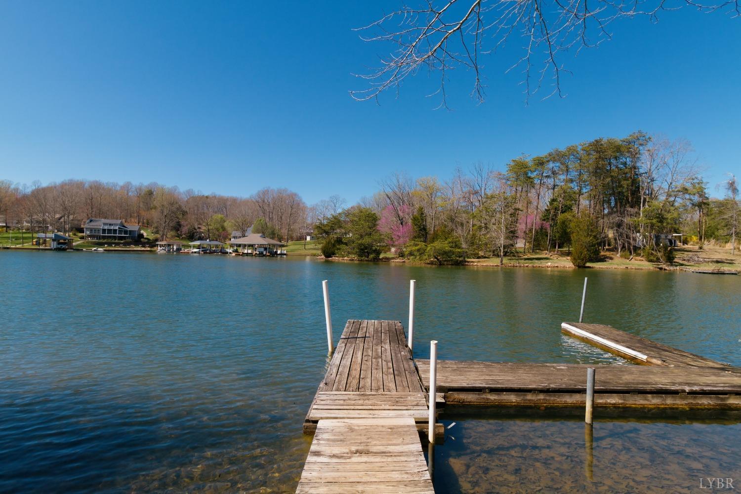 1608 Buccaneer Road Moneta, VA 24121 - Photo 33 of 39 Gallery Image 33