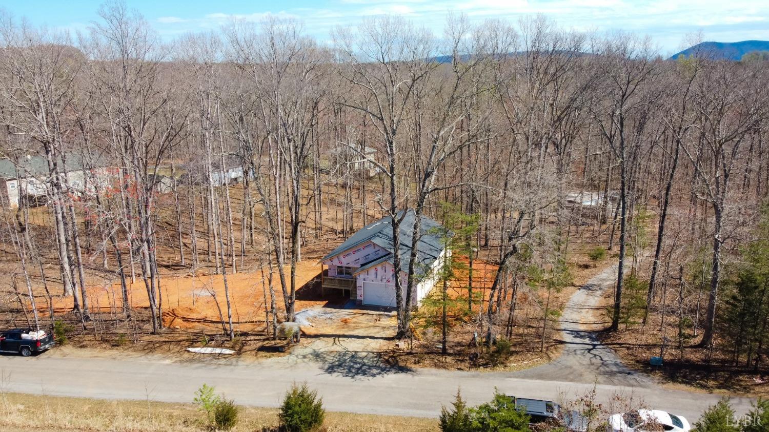 1608 Buccaneer Road Moneta, VA 24121 - Photo 5 of 39 Gallery Image 5
