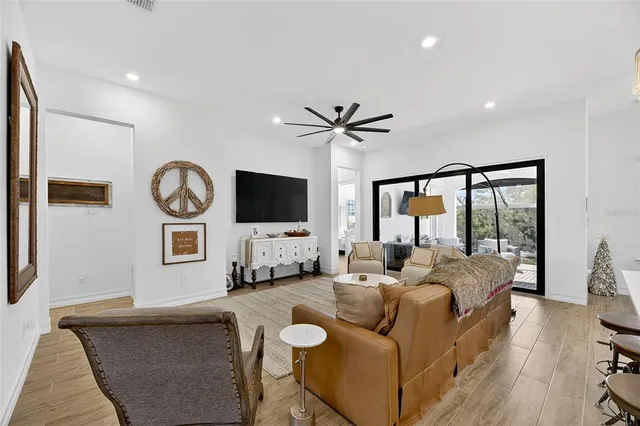 $899,000 | 1128 Seagrape Drive, Ruskin, FL 33570