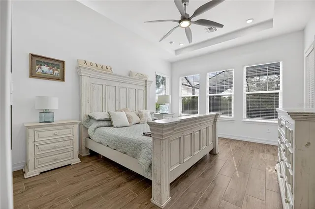 $899,000 | 1128 Seagrape Drive, Ruskin, FL 33570