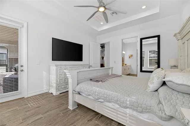 $899,000 | 1128 Seagrape Drive, Ruskin, FL 33570