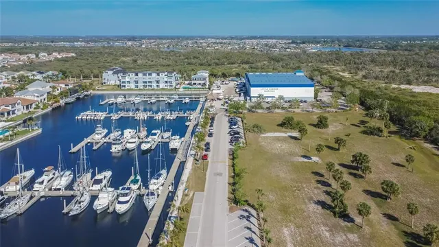 $899,000 | 1128 Seagrape Drive, Ruskin, FL 33570