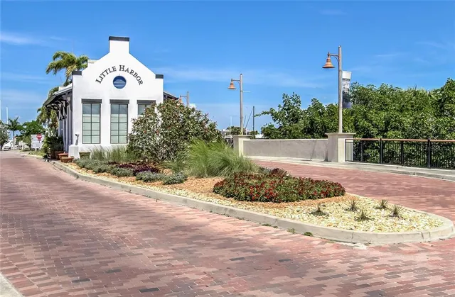 $899,000 | 1128 Seagrape Drive, Ruskin, FL 33570