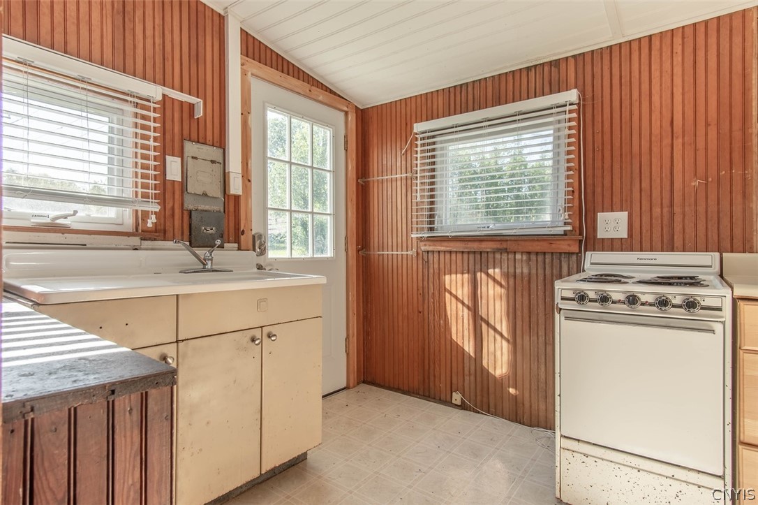 27038 Independence Point Road Lyme, NY 13622 - Photo 6 of 19