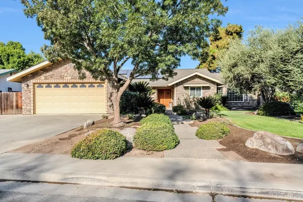 $490,000 | 1216 Oxford Way, Hanford, CA 93230