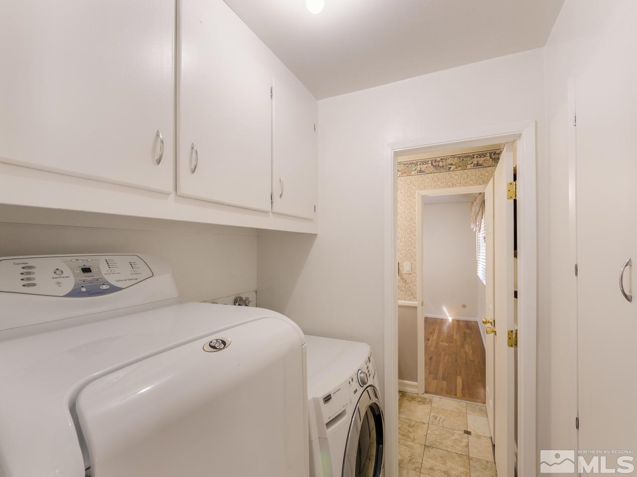 4620 Azalea Drive Reno, NV 89502 - Photo 15 of 19 a utility room with dryer and washer