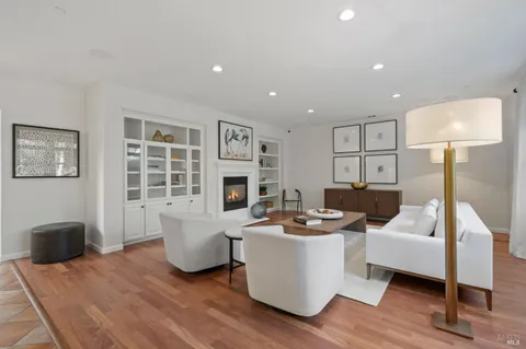 $1,549,000 | 46 Waterbury Lane, Novato, CA 94949