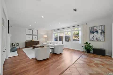 $1,549,000 | 46 Waterbury Lane, Novato, CA 94949