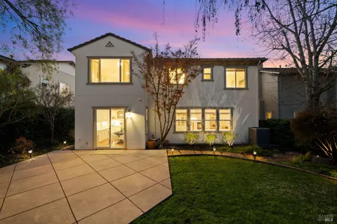 $1,549,000 | 46 Waterbury Lane, Novato, CA 94949