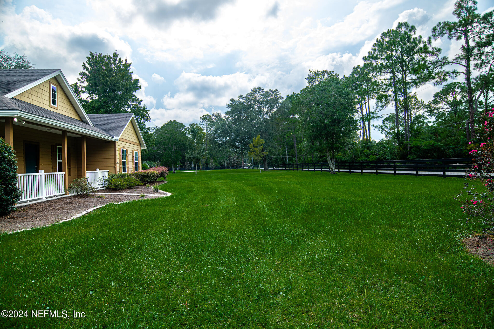 5285 Truman Pacetti Road St. Augustine, FL 32092 - Photo 30 of 31 Large Front yard